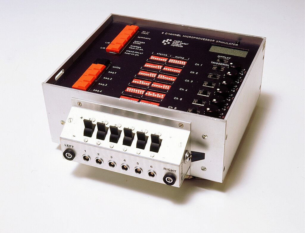 ŠESTKANALNI STIMULATOR-IJS1