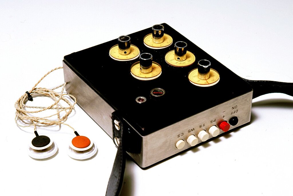 UNIVERZALNI STIMULATOR AM5