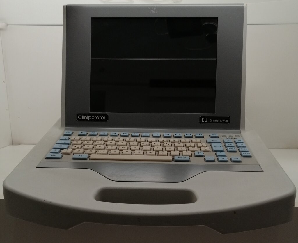 Slika 2: Uporabniška konzola