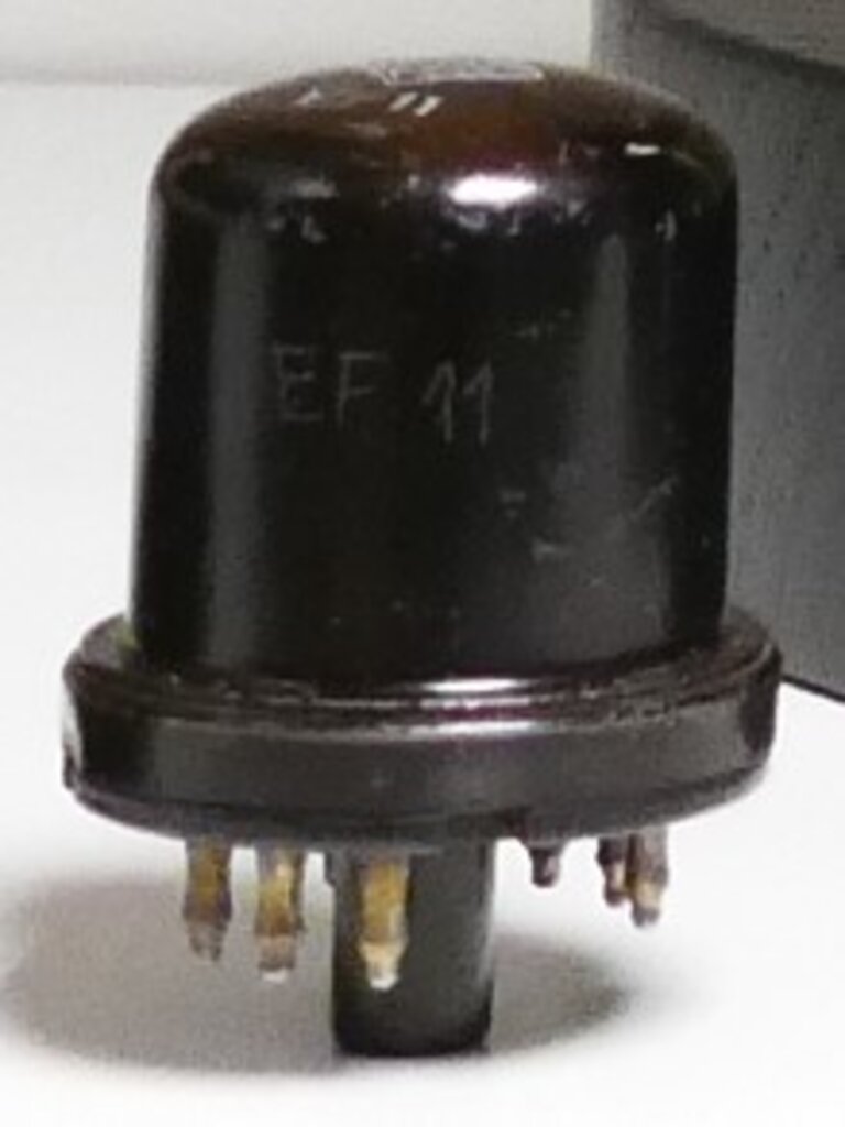 PENTODA EF 11
