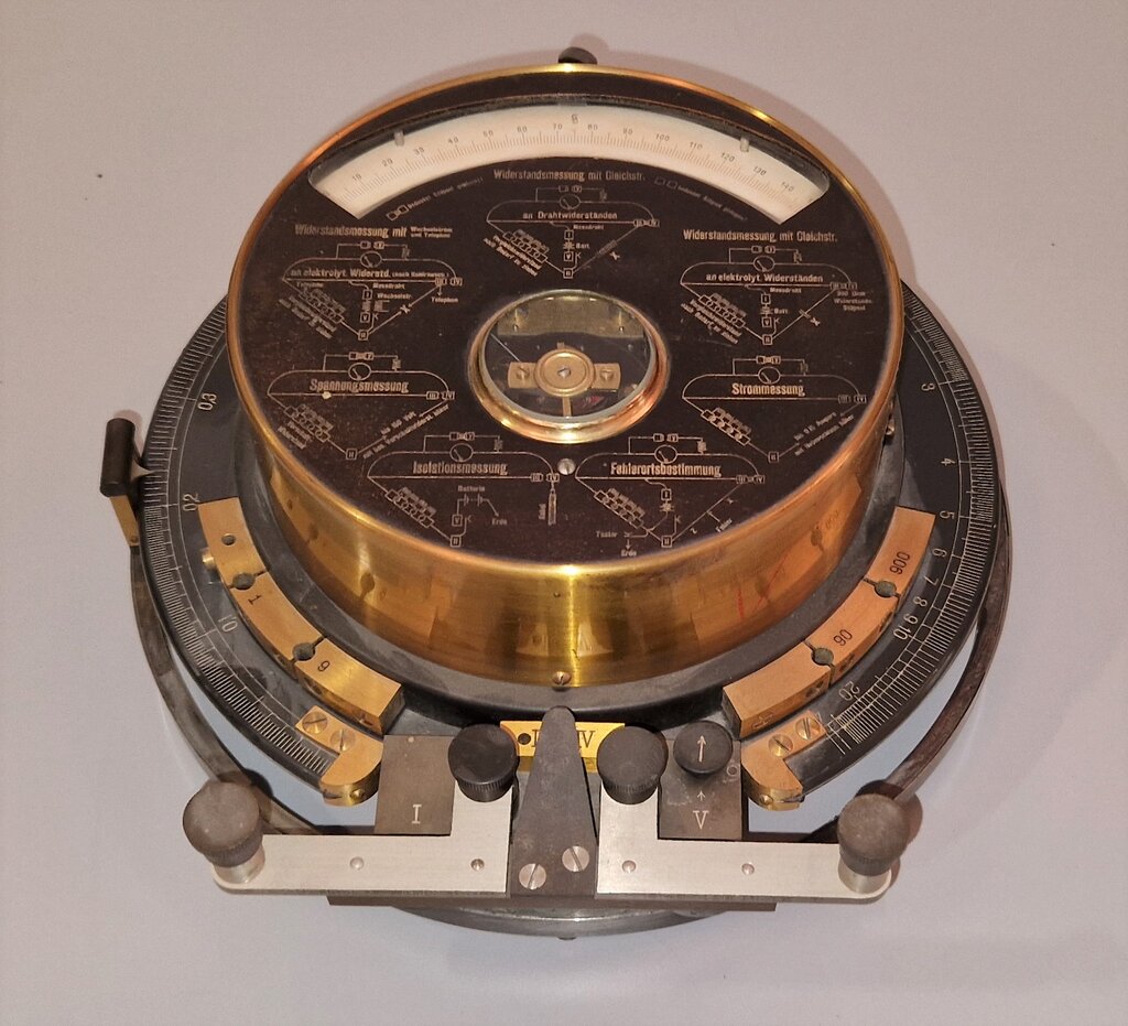 UNIVERZALNI GALVANOMETER