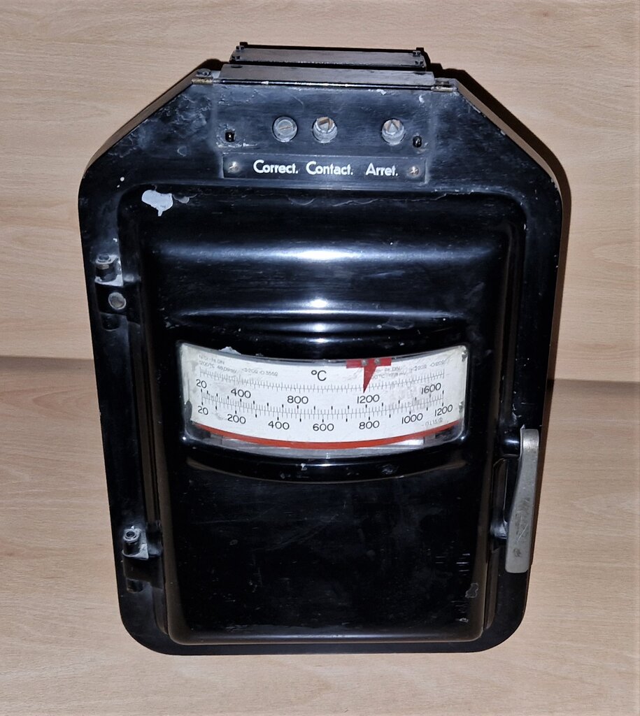 TEMPERATURNI REGULATOR