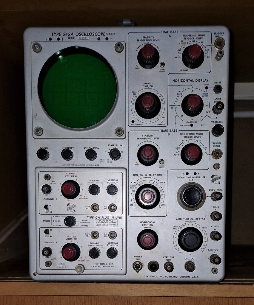 OSCILOSKOP TEKTRONIX 545A